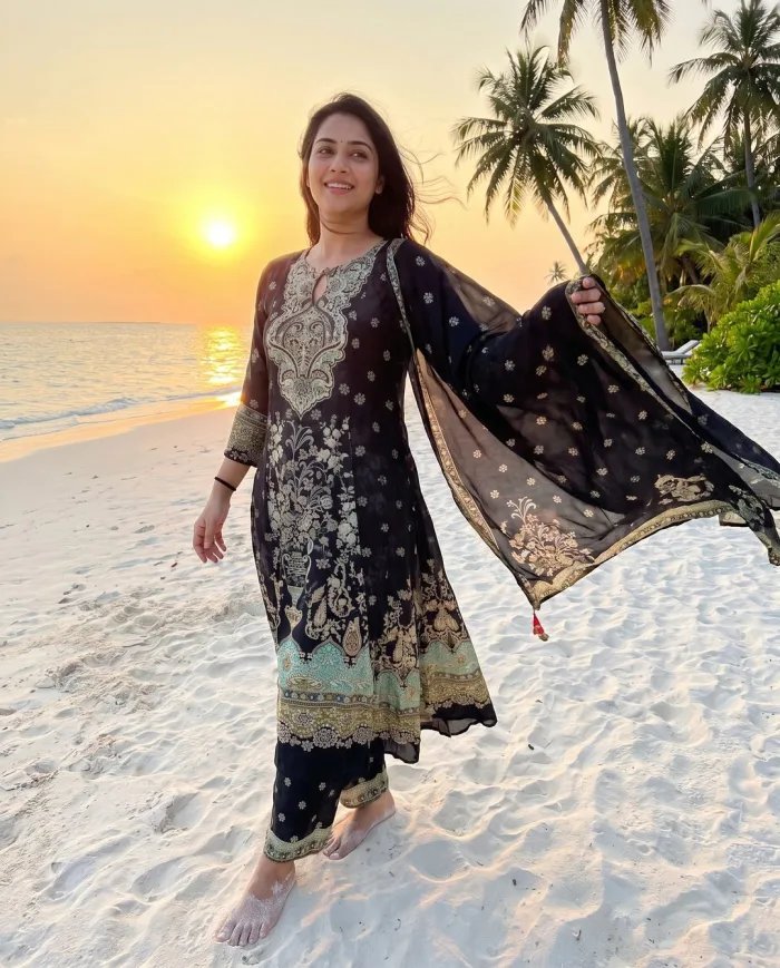 Black Gold Print Suit Set